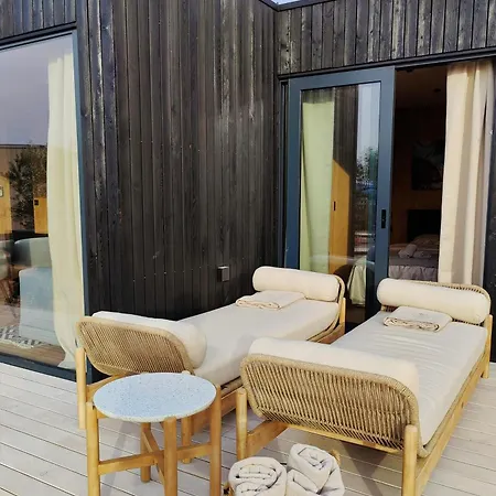 Jazine Beachvilla5