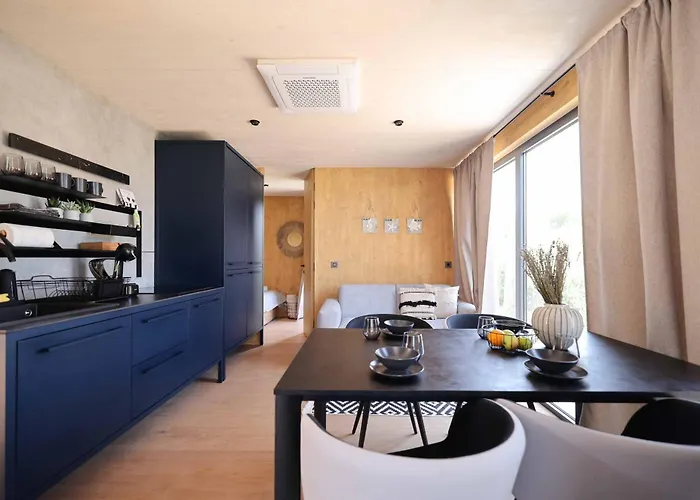 Jazine Beachvilla5 Ferienhaus Tisno